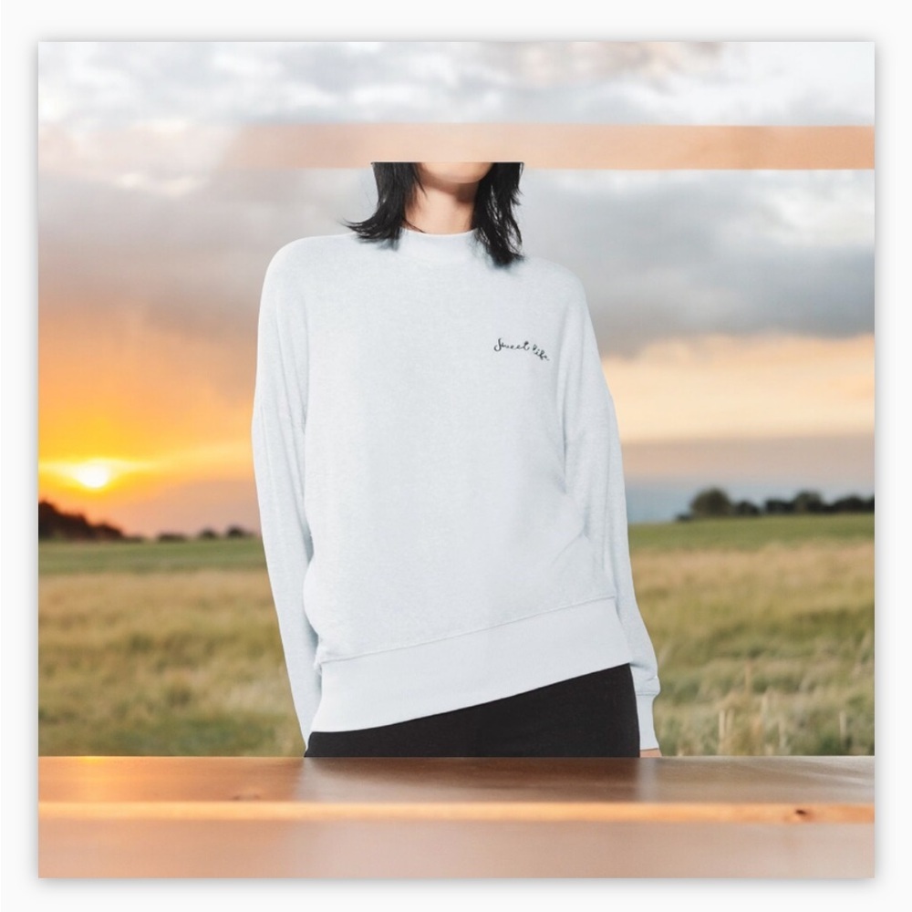 Top Shop Pale Blue Crewneck sweater -Like new “Sweetlife” Sz8 -Cozy Lake Life!☀️ - Picture 6 of 14